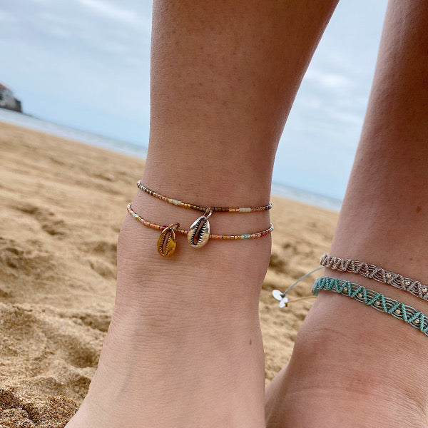 Boho Summer Bracelets Anklets Rings on Girl Feet and Hands Outdo Stock  Photo - Image of sunlight, rings: 93324078